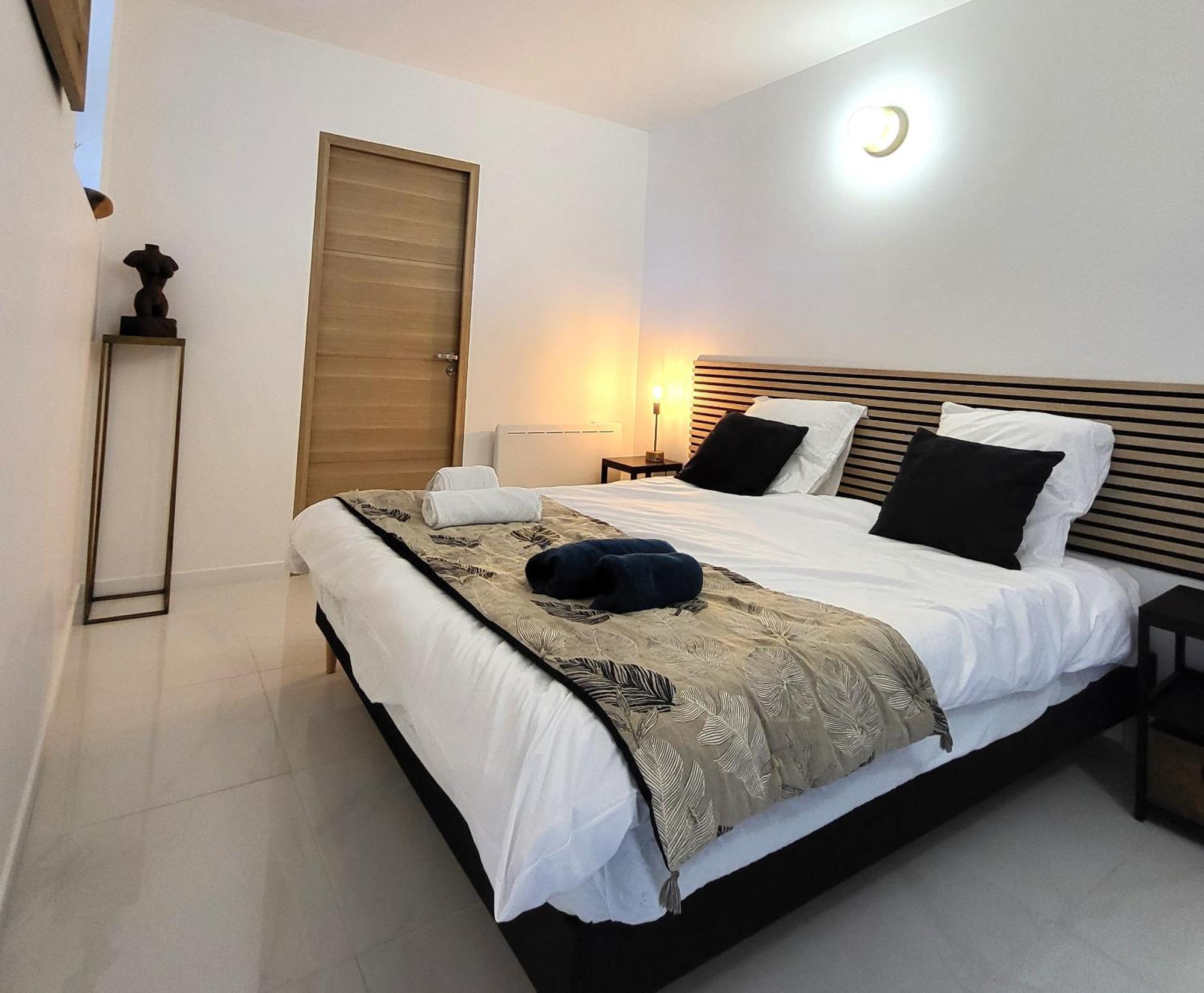 Le Bellevue - Beaux Appartements Avec Vue Splendide Palaiseau Esterno foto